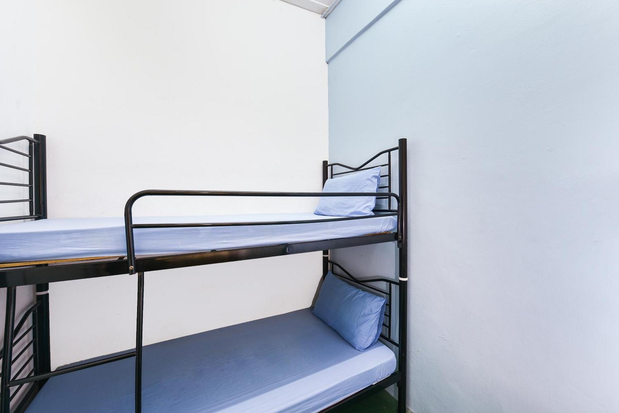Spot On 89872 Backpackers Hotel 2*